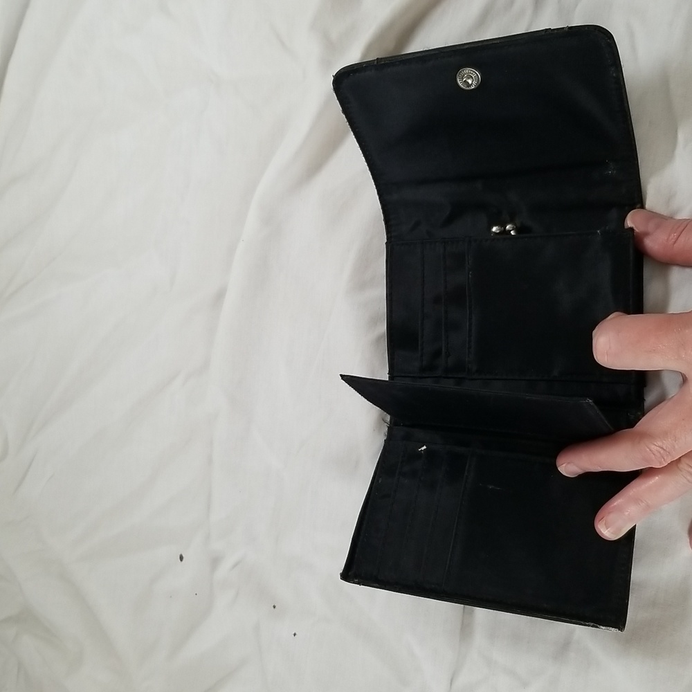 Black Wallet - Picture 4 of 10